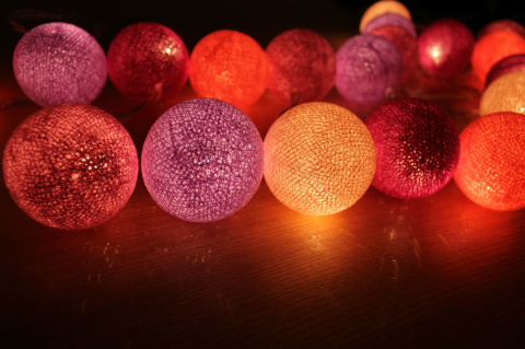 Cotton Balls Light Berry 20L Cotton Balls Light Berry 20L