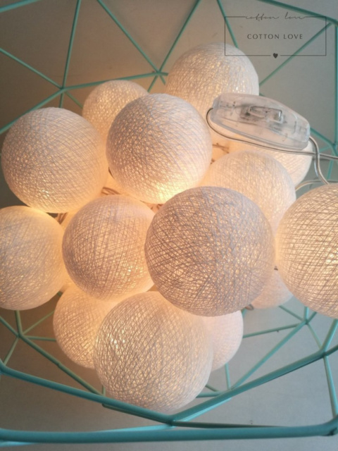 Cotton balls ALL WHITE II gat - 20 lampek Cotton balls ALL WHITE II gat - 20 lampek
