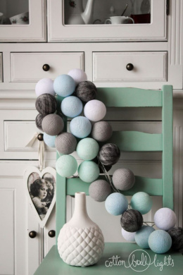 Cotton Balls Home On The Hill 20L