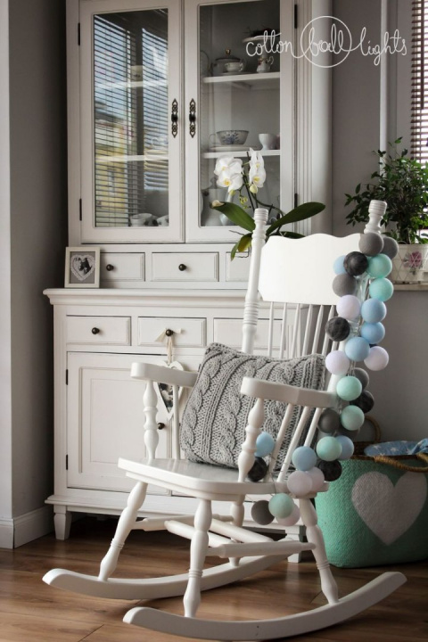 Cotton Balls Home On The Hill 20L Cotton Balls Home On The Hill 20L