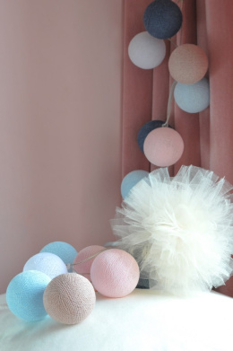 Cotton Balls Kolory 2016 (Pantone) 35L