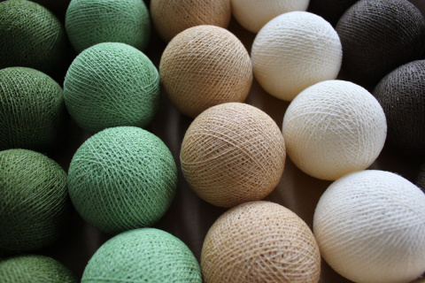 Cotton Balls Bloom Spring 35L Cotton Balls Bloom Spring 35L